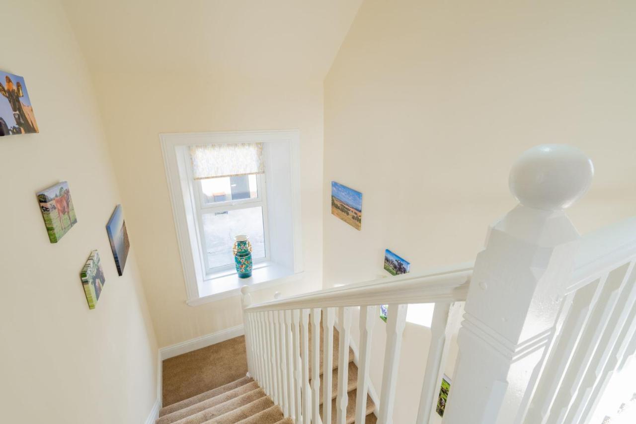 Dourie Farmhouse Port William Екстериор снимка